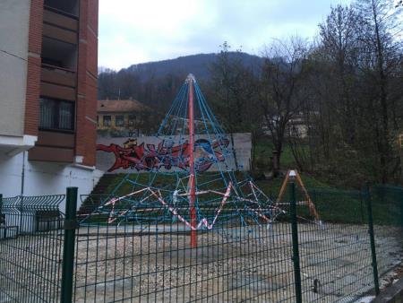 Otroko igrie za AP v izgradnji